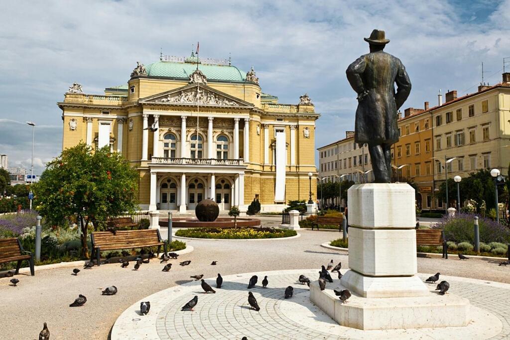 Seafront Artist Studios Rijeka Exterior photo
